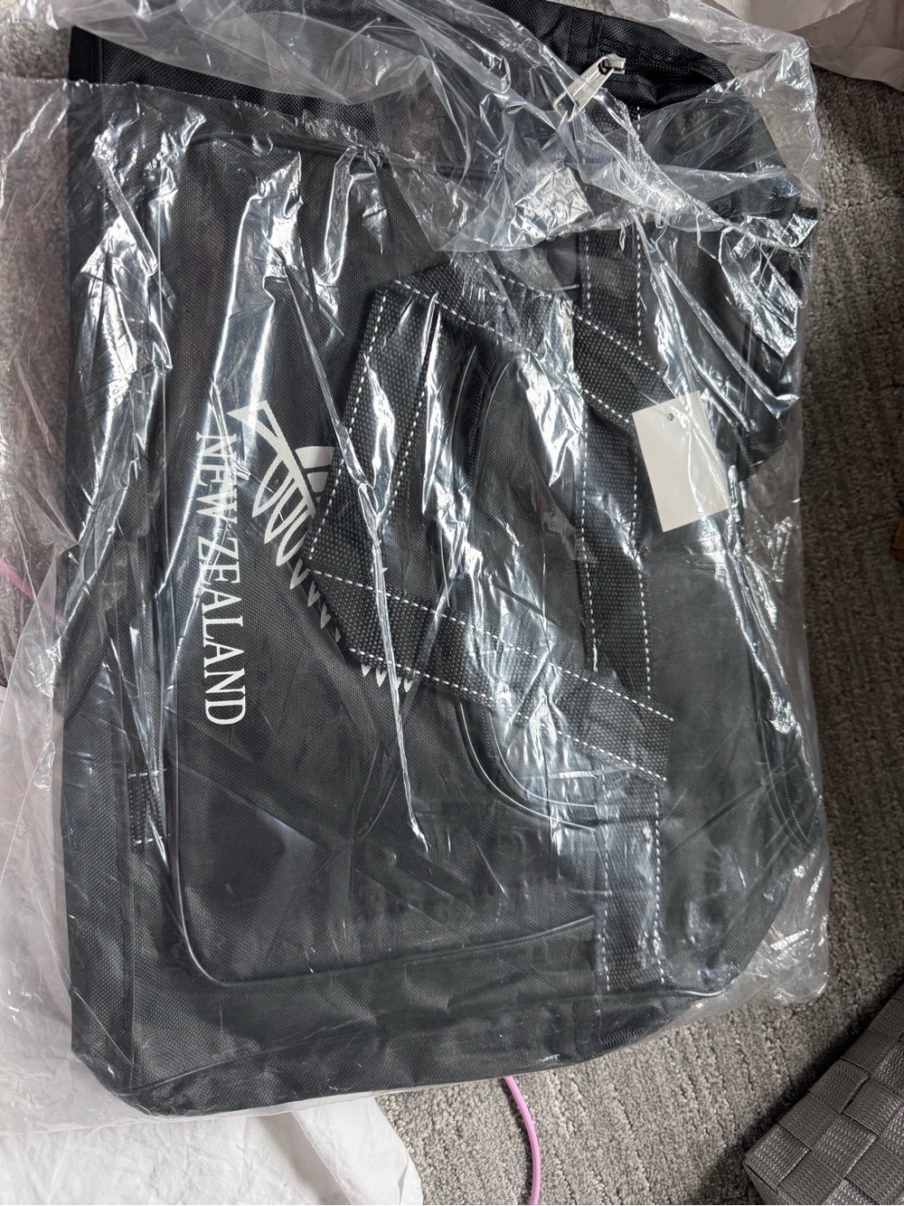 Original New Zealand Black Canvas Travel Tote/Gym Bag - Picture 5 of 5